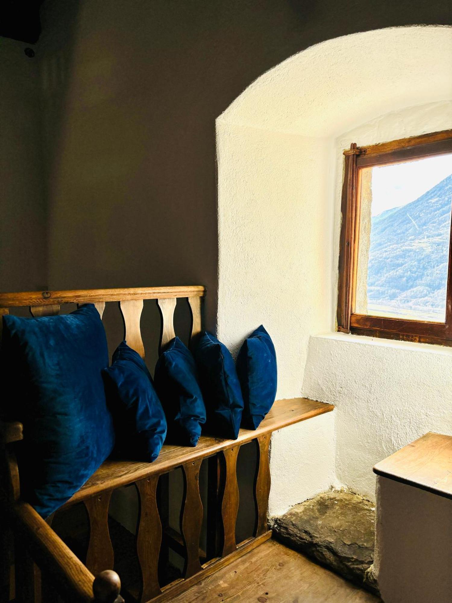 Foppoli Castle, Private 11Th Century Fortress With Panoramic View, Sauna And Hot Tub Overlooking The Valtellina Mazzo di Valtellina Екстер'єр фото